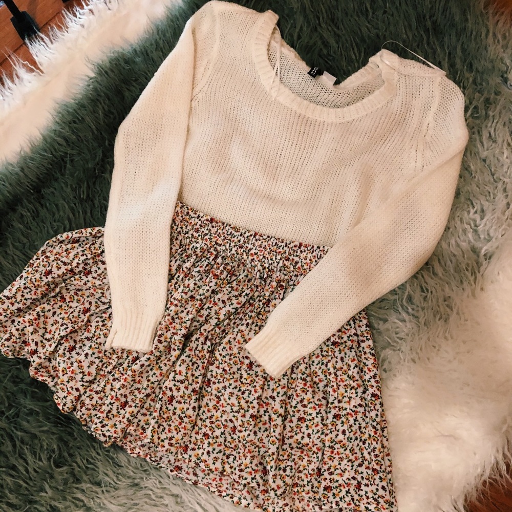 OUTFIT OR SKIRT/SWEATER